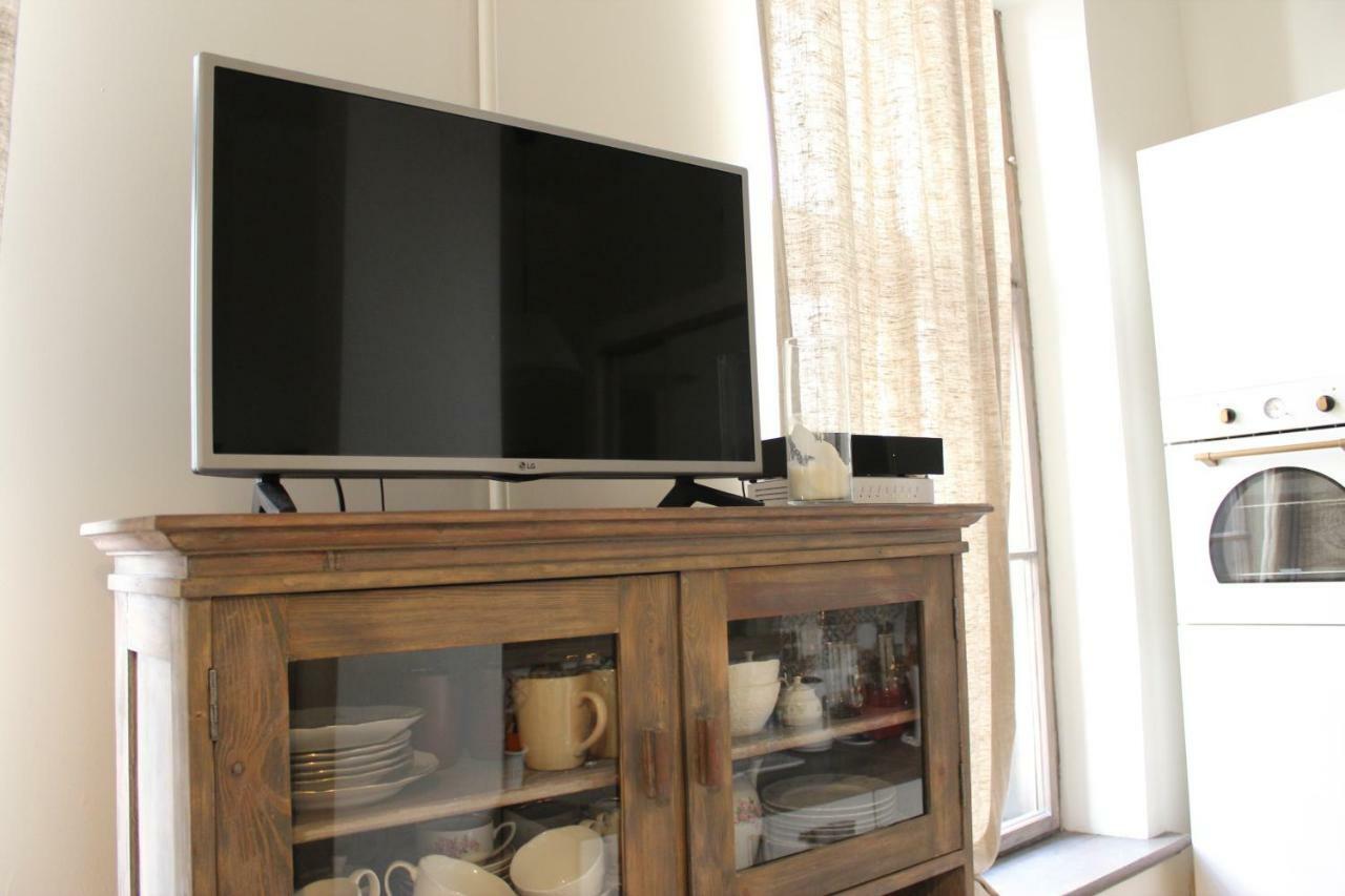 2 Room Apartment In Embasy Area 리가 외부 사진